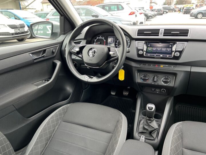 Abbildung Fahrzeugdetailansicht Skoda Fabia - Nr. 11