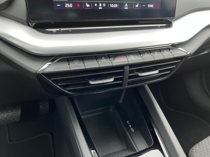 Abbildung Fahrzeugdetailansicht Skoda Octavia - Nr. 27