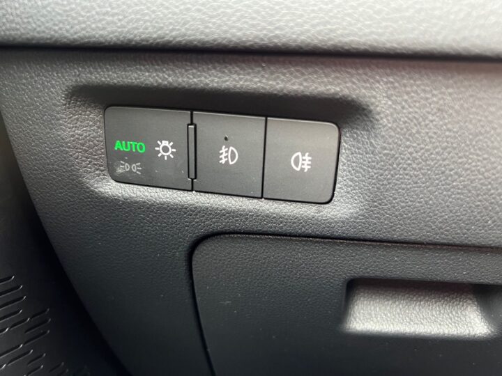 Abbildung Fahrzeugdetailansicht Skoda Octavia - Nr. 42