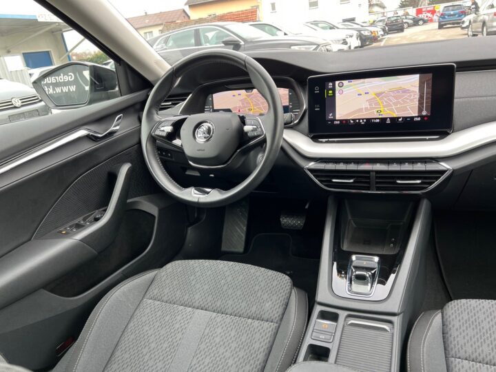 Abbildung Fahrzeugdetailansicht Skoda Octavia - Nr. 11