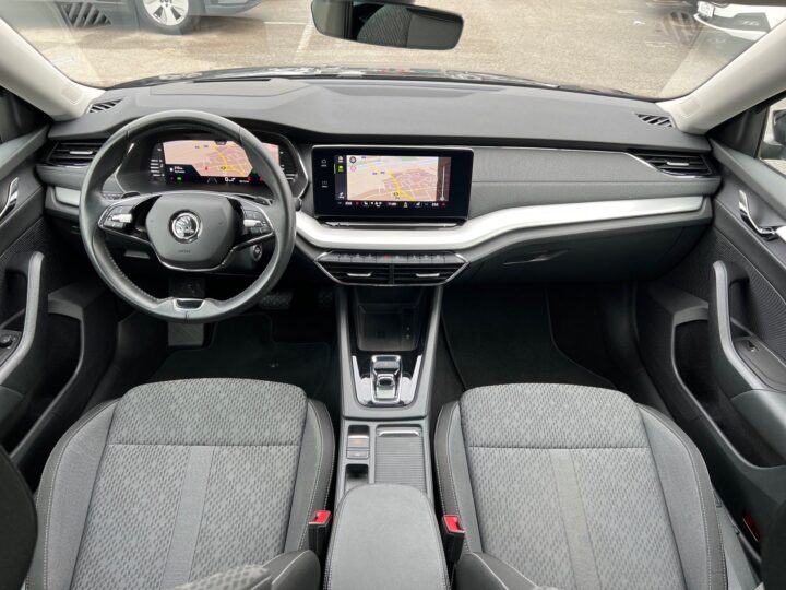 Abbildung Fahrzeugdetailansicht Skoda Octavia - Nr. 9