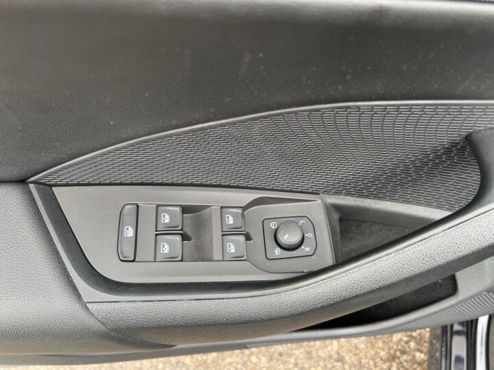 Abbildung Fahrzeugdetailansicht Skoda Octavia - Nr. 32