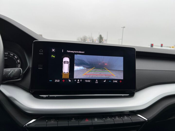 Abbildung Fahrzeugdetailansicht Skoda Octavia - Nr. 26