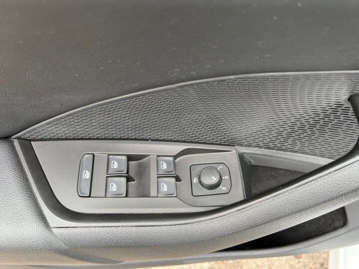 Abbildung Fahrzeugdetailansicht Skoda Octavia - Nr. 30