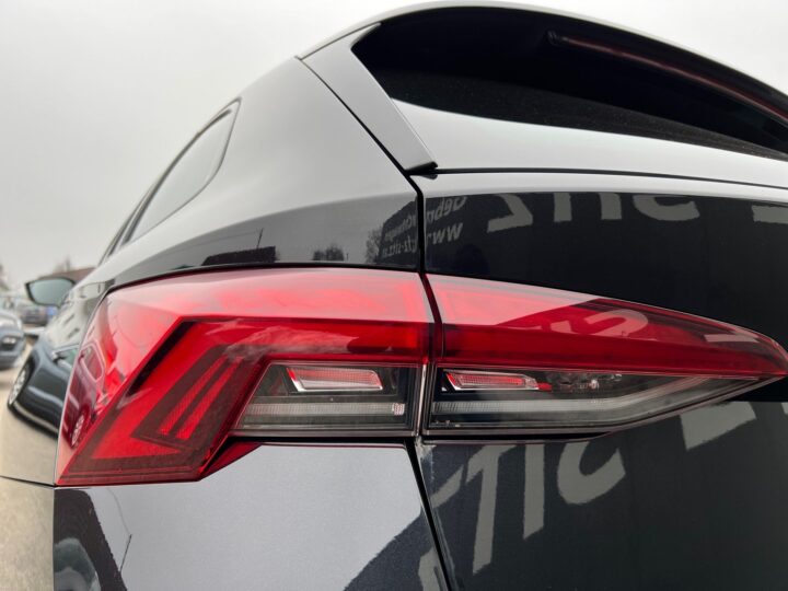 Abbildung Fahrzeugdetailansicht Skoda Octavia - Nr. 38