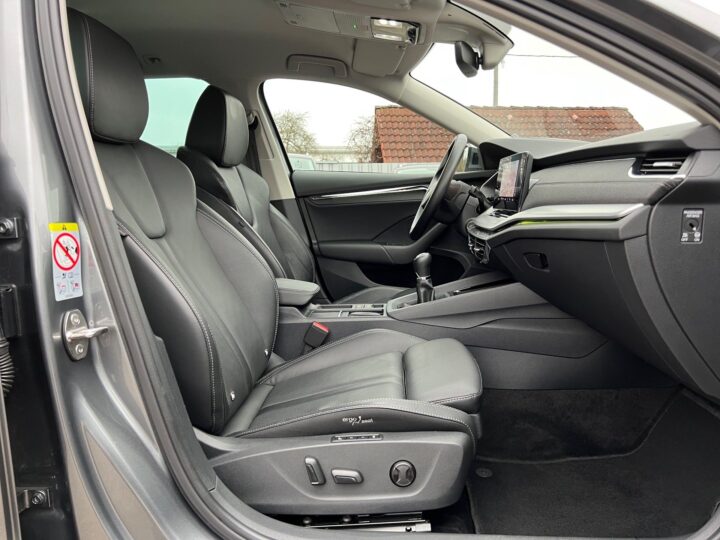 Abbildung Fahrzeugdetailansicht Skoda Octavia - Nr. 34