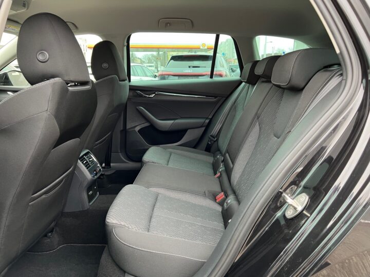 Abbildung Fahrzeugdetailansicht Skoda Octavia - Nr. 13