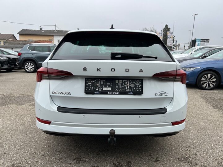 Abbildung Fahrzeugdetailansicht Skoda Octavia - Nr. 3