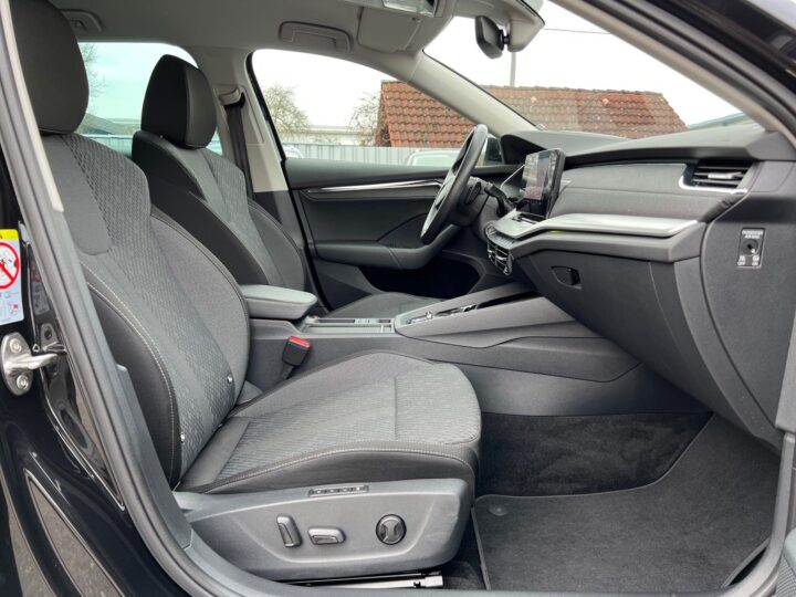 Abbildung Fahrzeugdetailansicht Skoda Octavia - Nr. 34