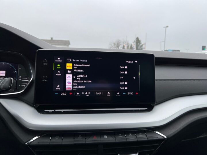 Abbildung Fahrzeugdetailansicht Skoda Octavia - Nr. 18