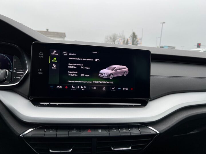 Abbildung Fahrzeugdetailansicht Skoda Octavia - Nr. 25