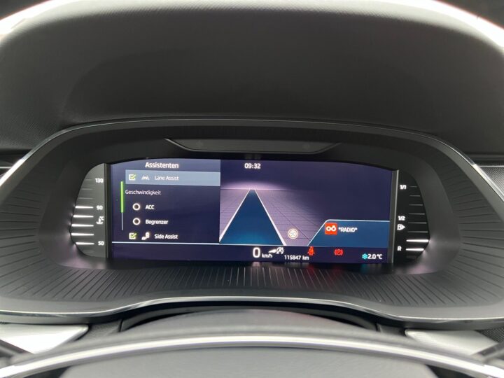 Abbildung Fahrzeugdetailansicht Skoda Octavia - Nr. 17