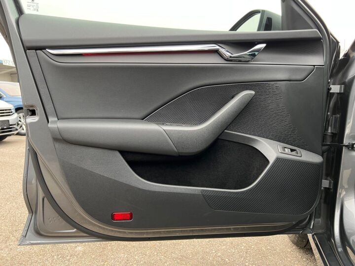 Abbildung Fahrzeugdetailansicht Skoda Octavia - Nr. 30