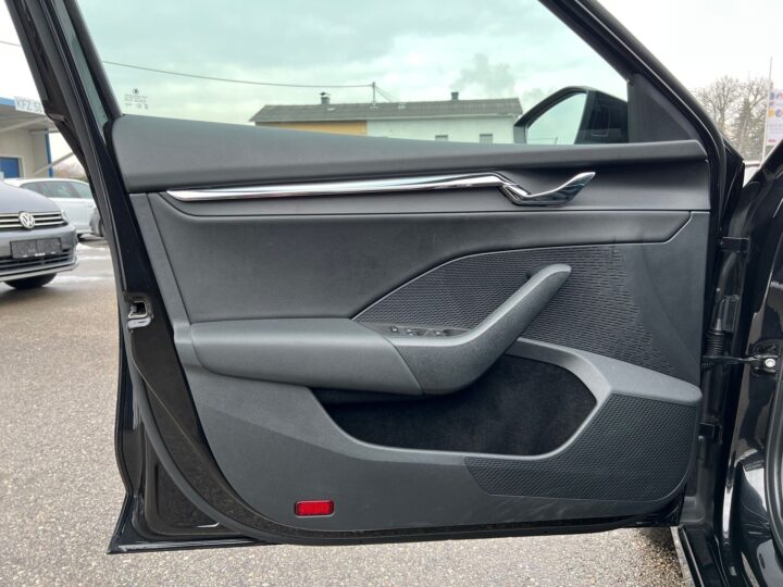 Abbildung Fahrzeugdetailansicht Skoda Octavia - Nr. 30