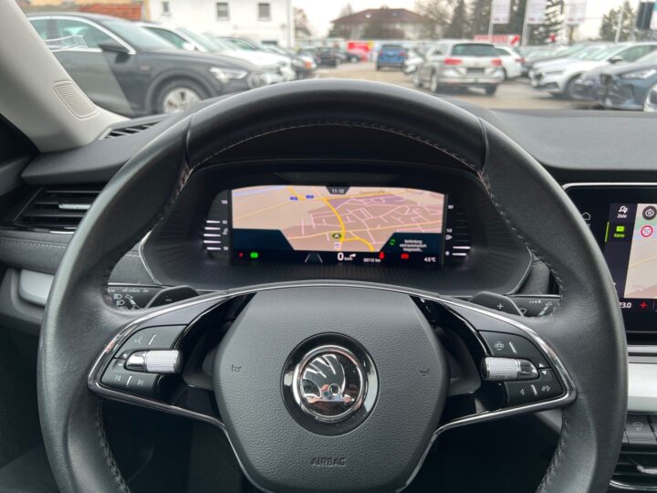 Abbildung Fahrzeugdetailansicht Skoda Octavia - Nr. 15