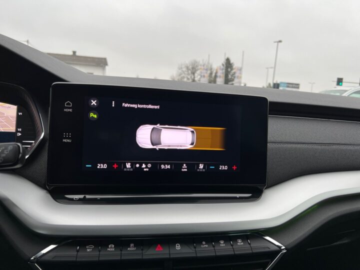 Abbildung Fahrzeugdetailansicht Skoda Octavia - Nr. 27