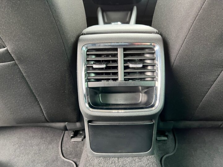 Abbildung Fahrzeugdetailansicht Skoda Octavia - Nr. 33